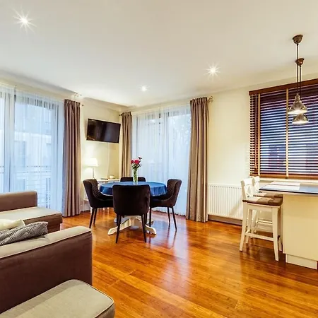 Sunny By The Sea With Garage *