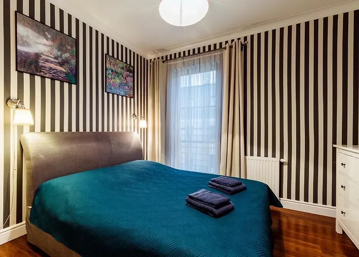 Sunny By The Sea With Garage شقة